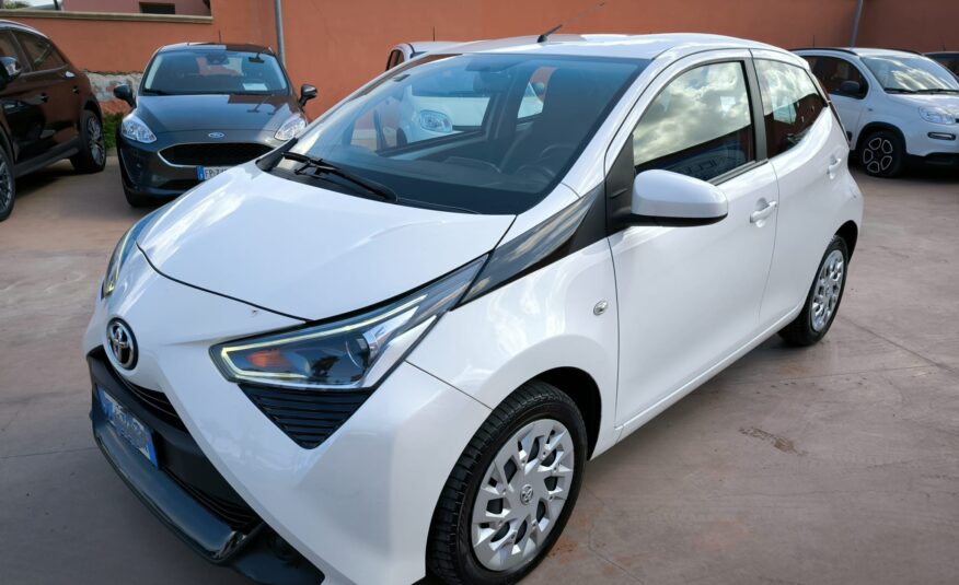 Toyota Aygo 1.0 VVT-i 72 CV 5 porte x-clusiv Connec