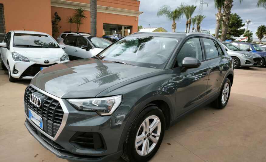 Audi Q3 35 TDI S tronic Business