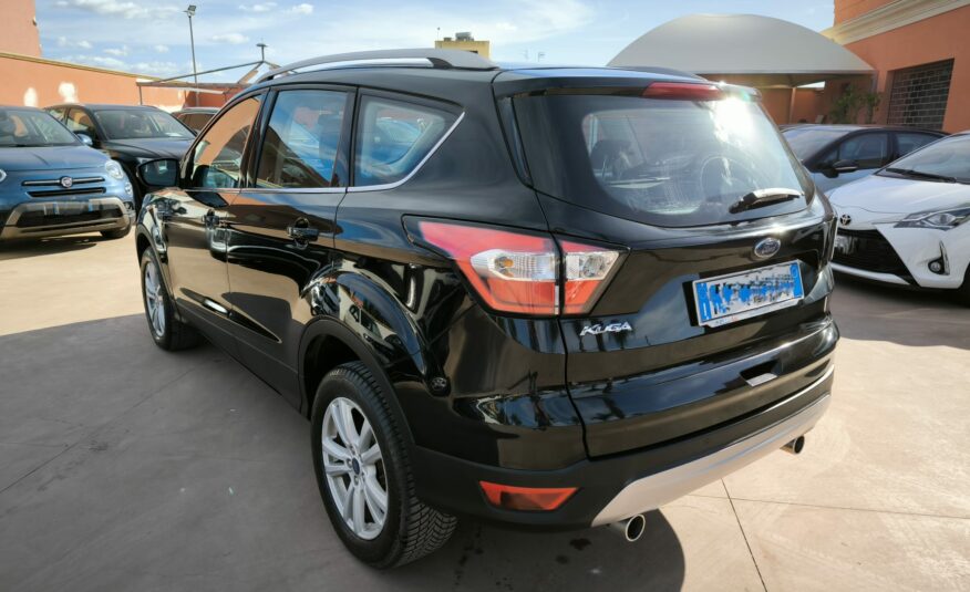 Ford Kuga 1.5 TDCI 120 CV S&S 2WD Business