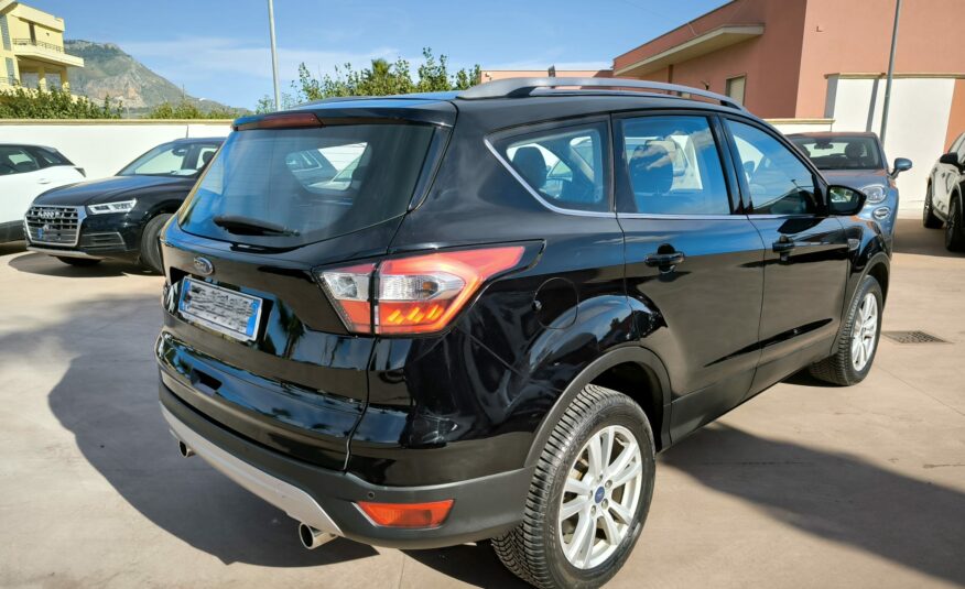 Ford Kuga 1.5 TDCI 120 CV S&S 2WD Business